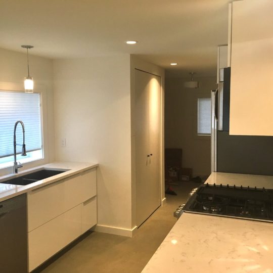 https://www.timberwolfcarpentry.com/wp-content/uploads/2015/04/16700643_1422281904473374_2951231345699740741_o-2-540x540.jpg