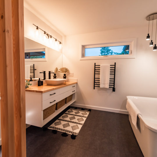 https://www.timberwolfcarpentry.com/wp-content/uploads/2021/02/DSC_8649-540x540.jpg