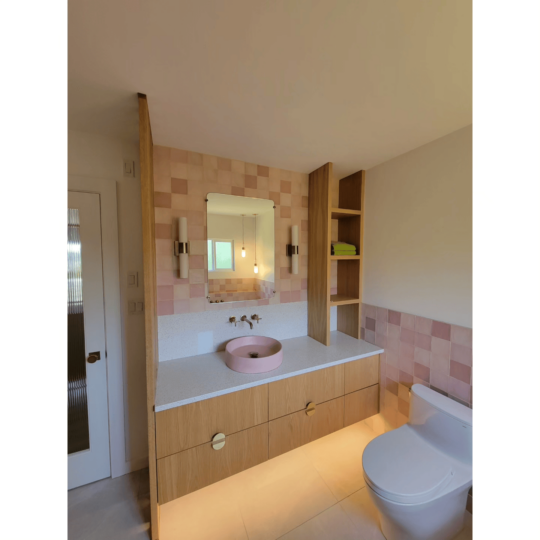 https://www.timberwolfcarpentry.com/wp-content/uploads/2023/11/add-to-bathroom-area-of-photos-540x540.png