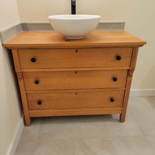 https://www.timberwolfcarpentry.com/wp-content/uploads/2025/01/11-1-540x540.jpg