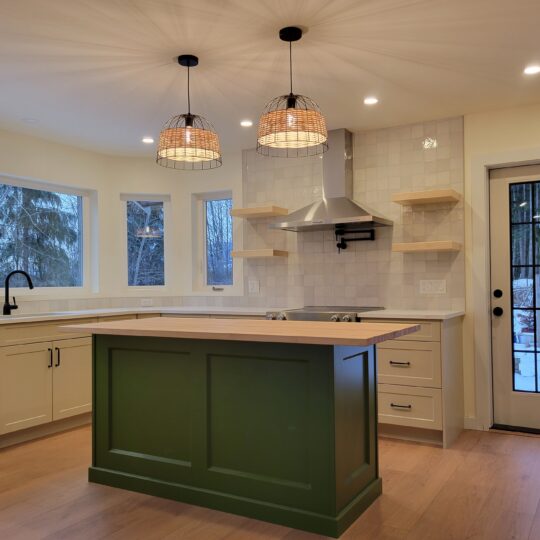 https://www.timberwolfcarpentry.com/wp-content/uploads/2025/01/2-1-540x540.jpg