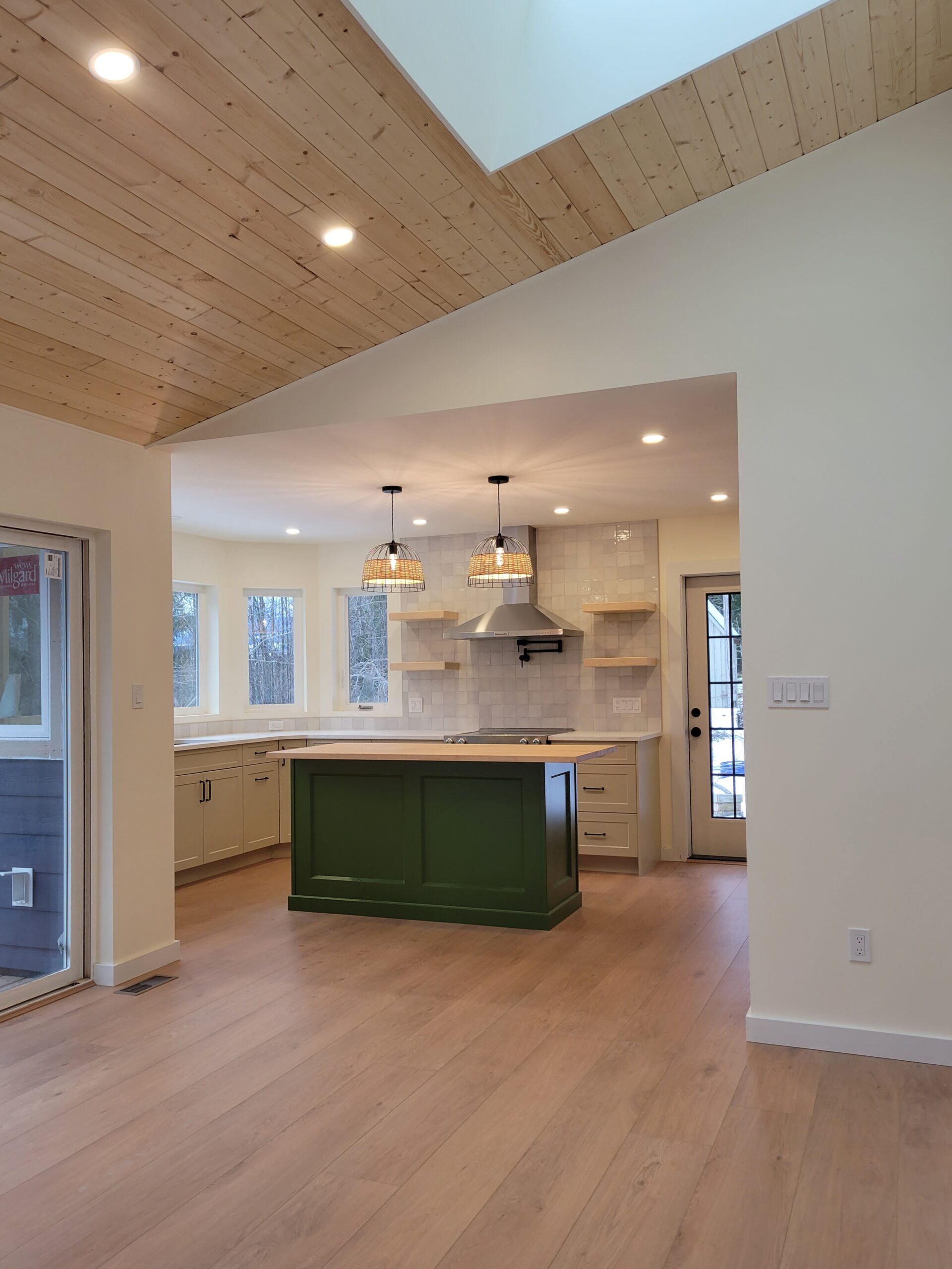 https://www.timberwolfcarpentry.com/wp-content/uploads/2025/01/4-1-scaled.jpg